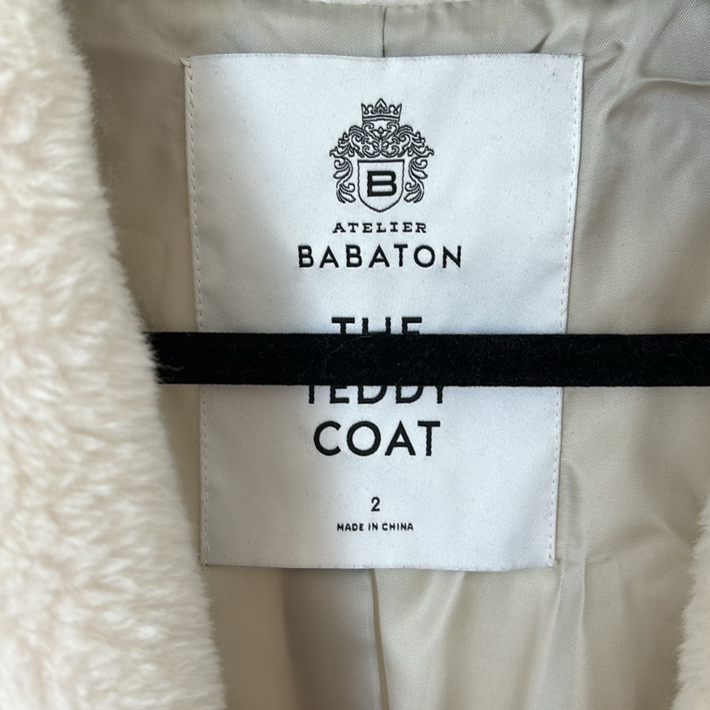 The Teddy Coat 🧸 - Picture 2 of 3